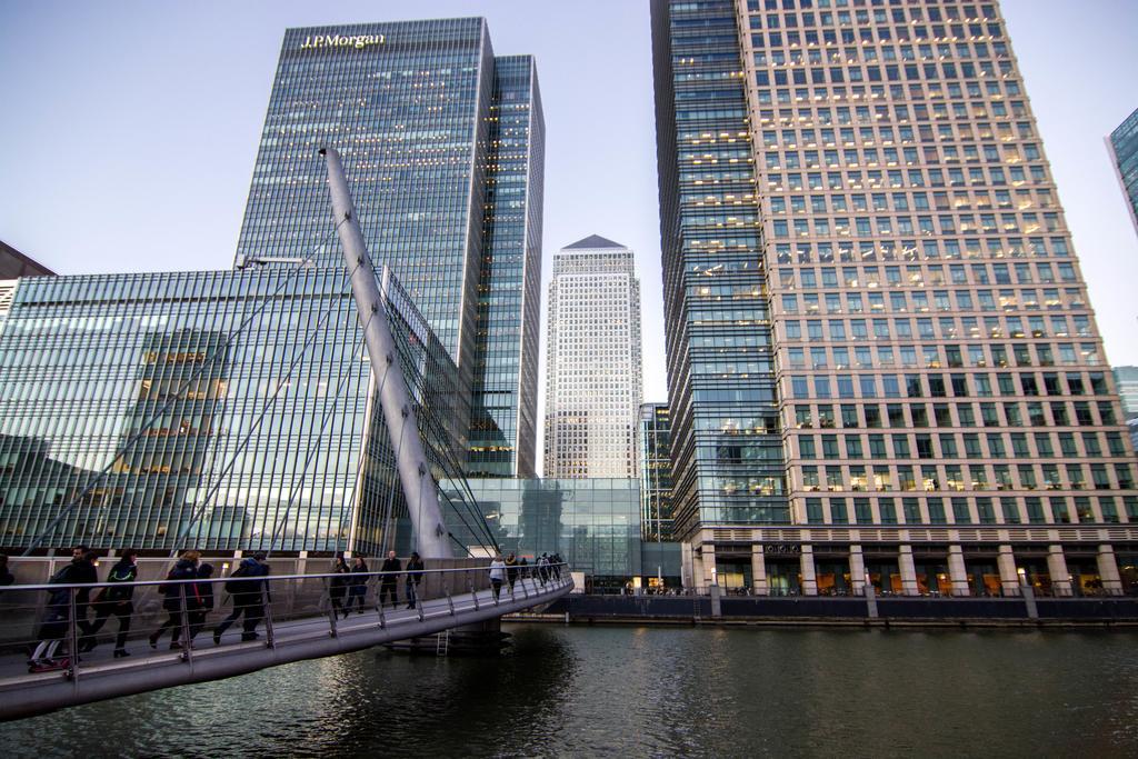 Canary Wharf - Corporate Riverside Apartments London Exterior photo